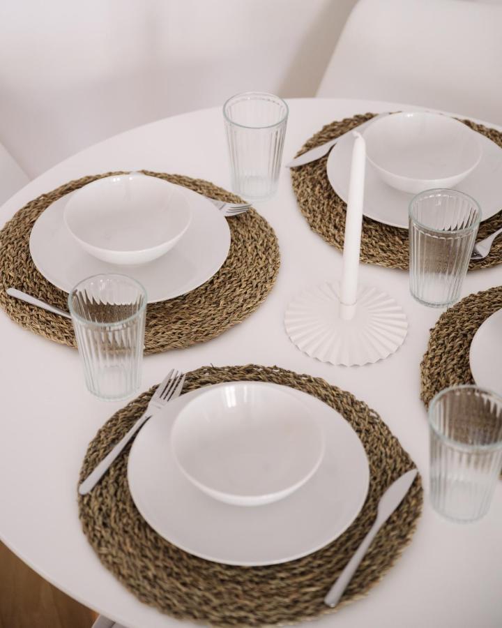Stylish & Modern - Private Garden & Free Parking Apartamento *